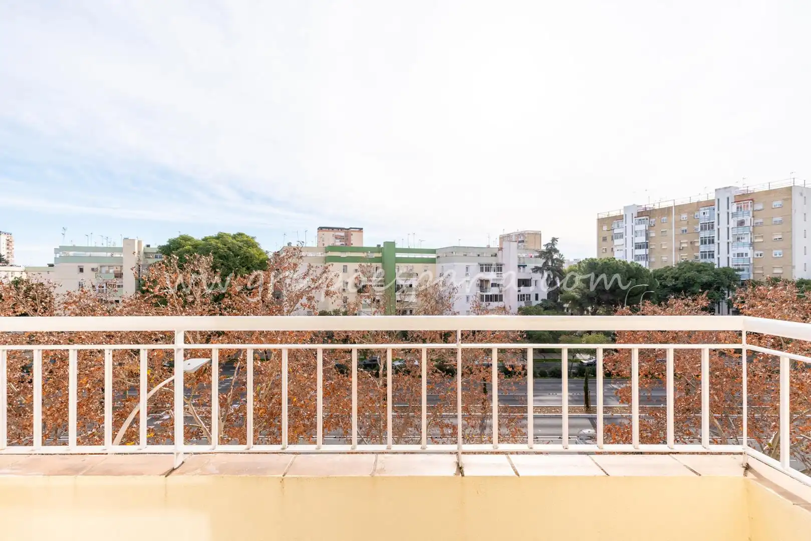 Exterior view of Flat for sale in Sevilla  with Air Conditioner and Balcony