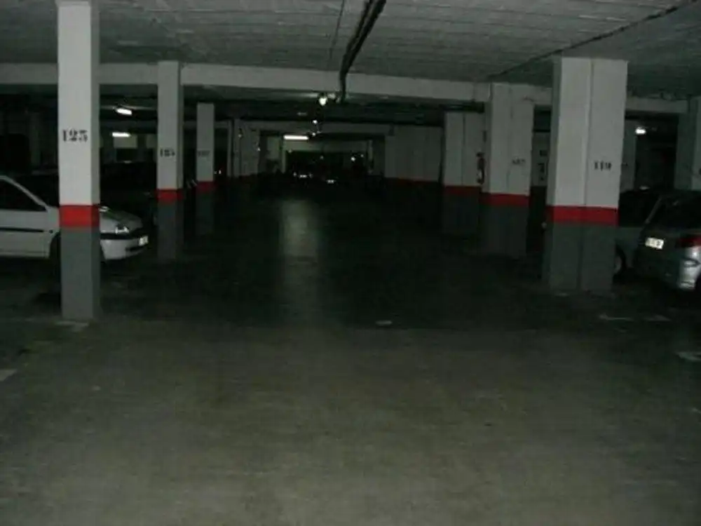 Garaje de alquiler en CALLE CORREDOR DEL GAS, 5, Llevant