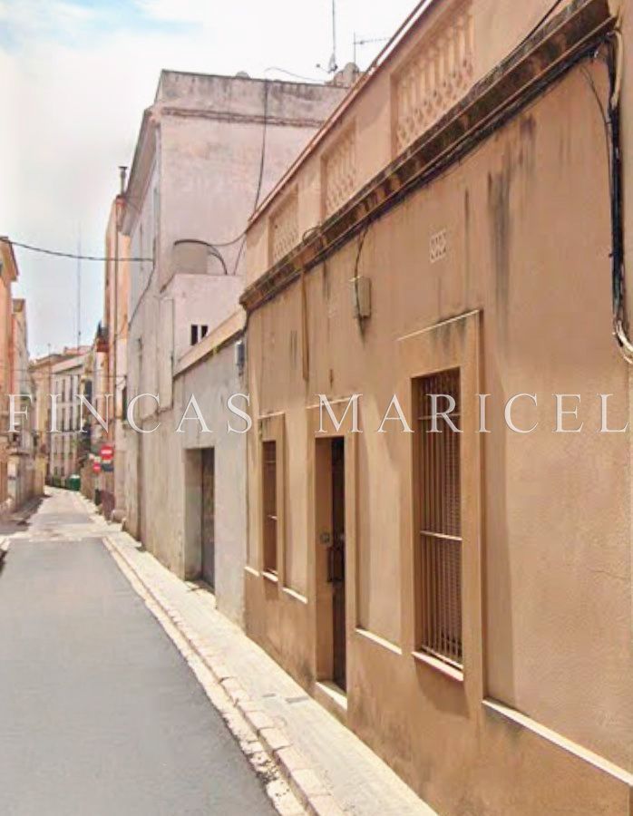 Vista exterior de Finca rústica en venda en Vilanova i la Geltrú