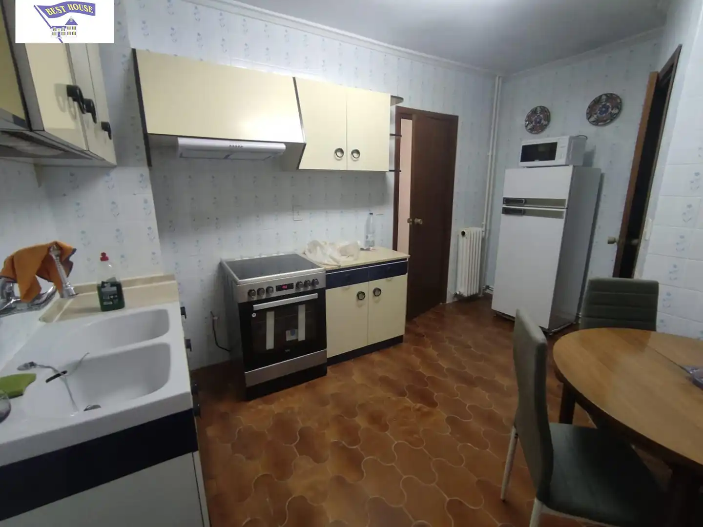 Kitchen of Flat for share in Albacete  with Balcony