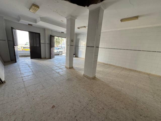Local comercial en Venta en Ayuntamiento - Barrio Alto