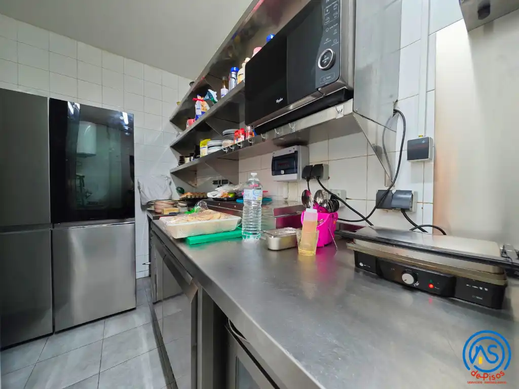 Cocina de Local en traspaso en Zaragoza con Aire acondicionado, Calefacción y Parquet