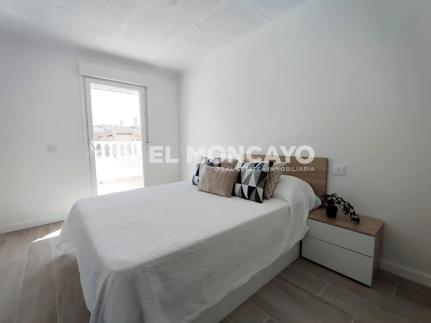 Dormitori de Casa adosada en venda en Torrevieja amb Aire condicionat, Calefacció i Terrassa