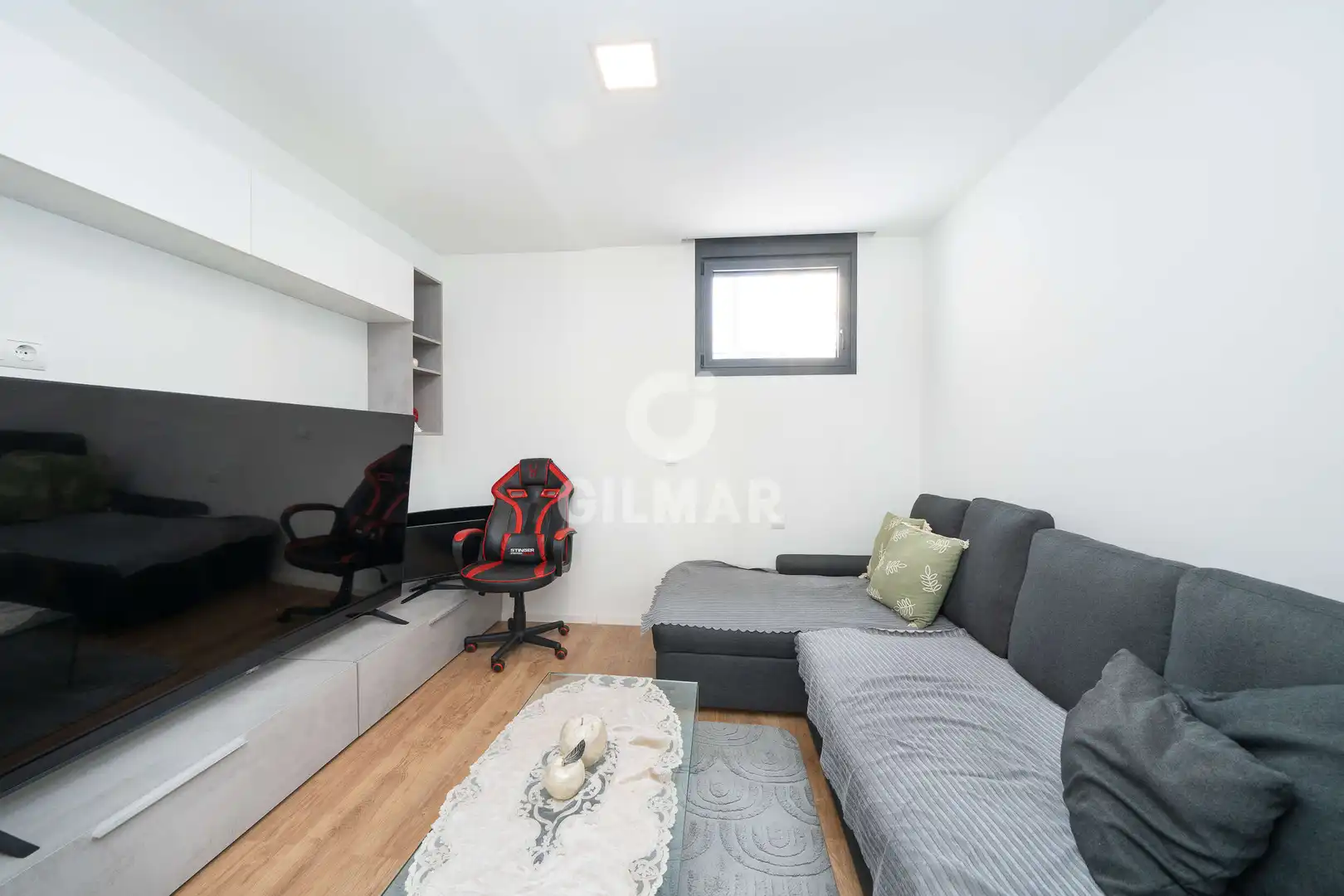 Bedroom of Flat for sale in Madrid  with Heating, Private garden and Storage room