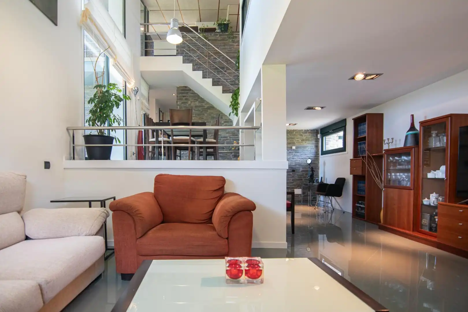 Sala de estar de Casa o chalet en venta en Bergondo con Calefacción, Jardín privado y Trastero