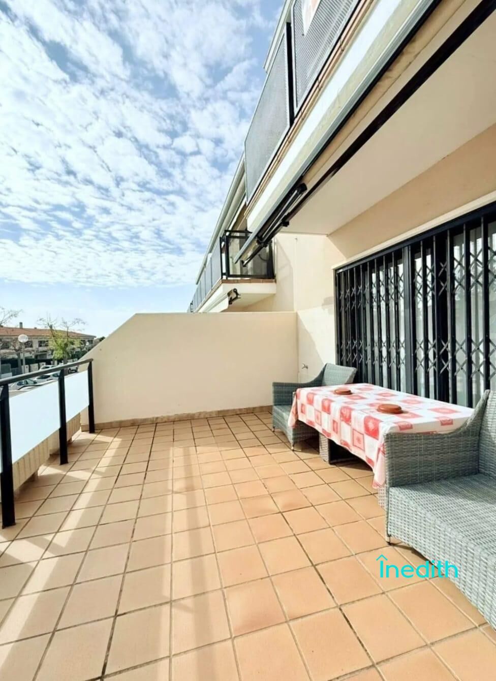 Terrassa de Casa adosada en venda en Vilanova i la Geltrú amb Calefacció, Jardí privat i Terrassa