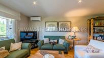 Living room of Duplex for sale in Majadahonda  with Air Conditioner and Terrace