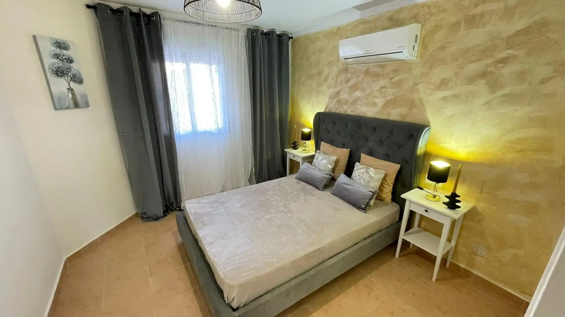 Schlafzimmer von Erdgeschoss zum Verkauf in San Pedro del Pinatar mit Privatgarten, Terrasse und Balkon
