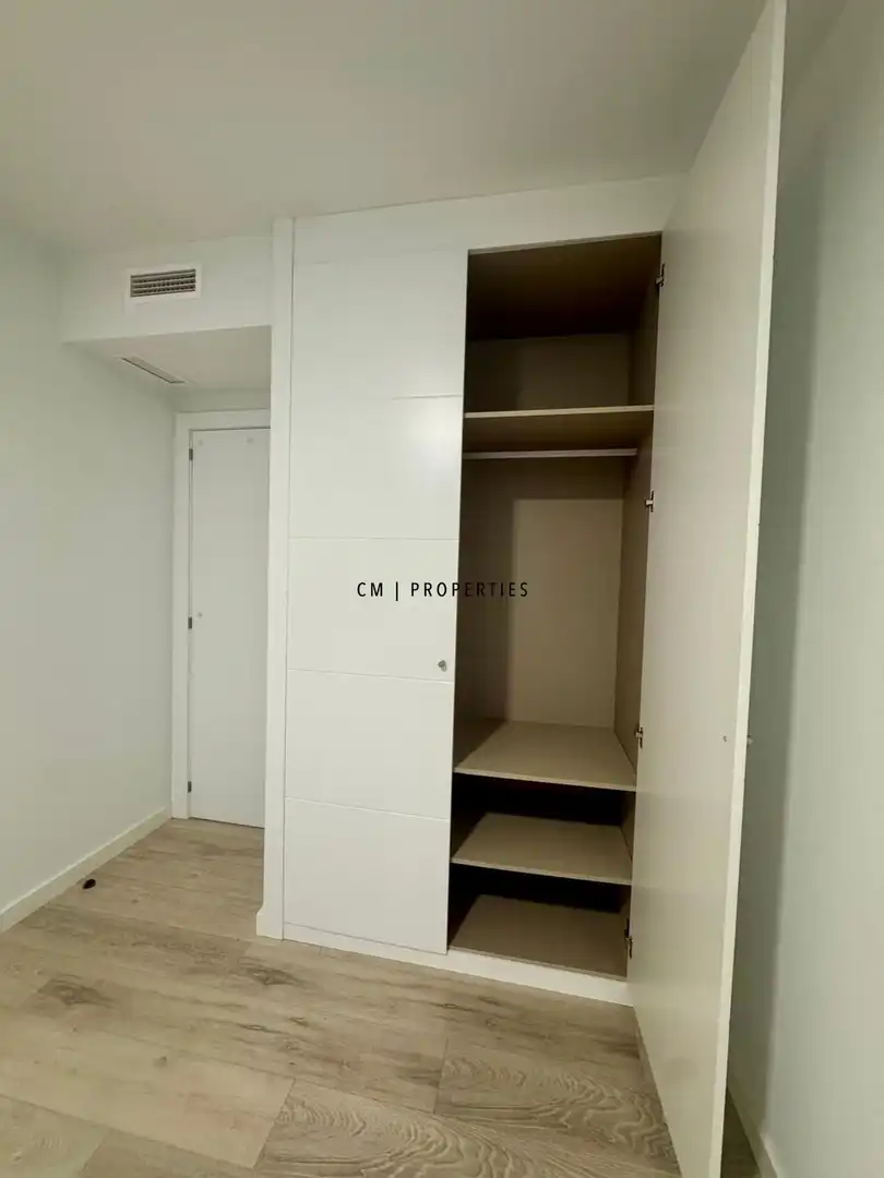 Habitación de Piso de alquiler en Valencia con Aire acondicionado, Calefacción y Parquet