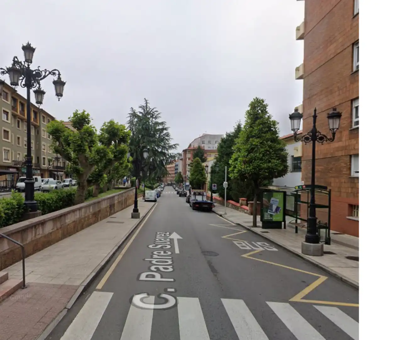 Vista exterior de Piso en venta en Oviedo  con Jardín privado