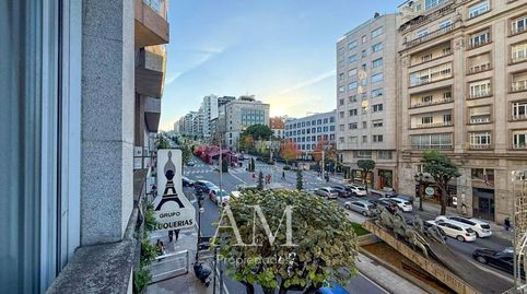 Foto 3 de Piso en venta en Avenida Da Gran Vía, O Castro, Vigo