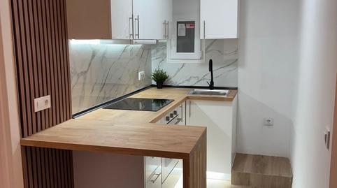 Foto 3 de Pis en venda a Carrer de Travau, El Turó de la Peira, Barcelona