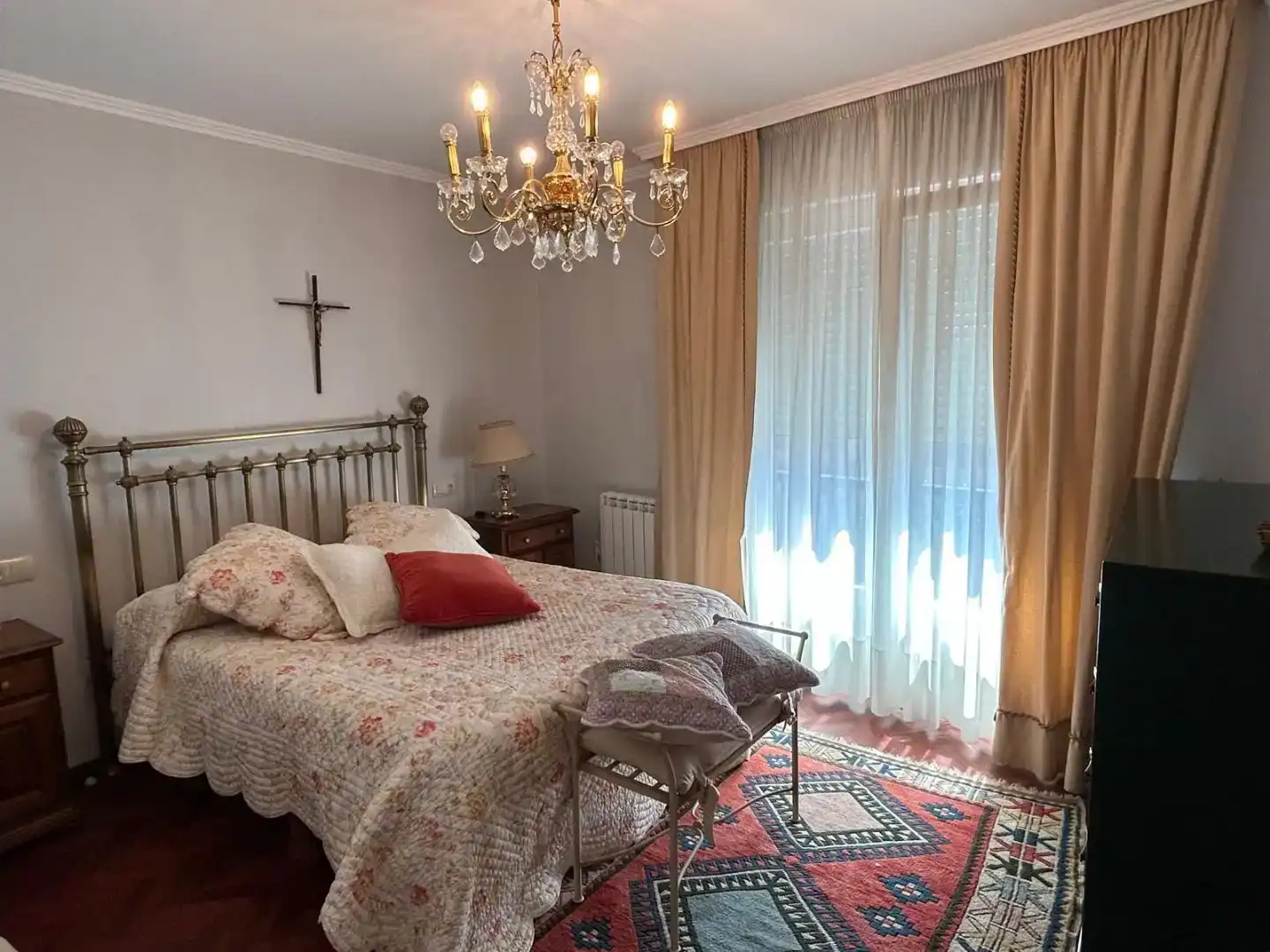 Schlafzimmer von Wohnung zum Verkauf in Curtis mit Balkon