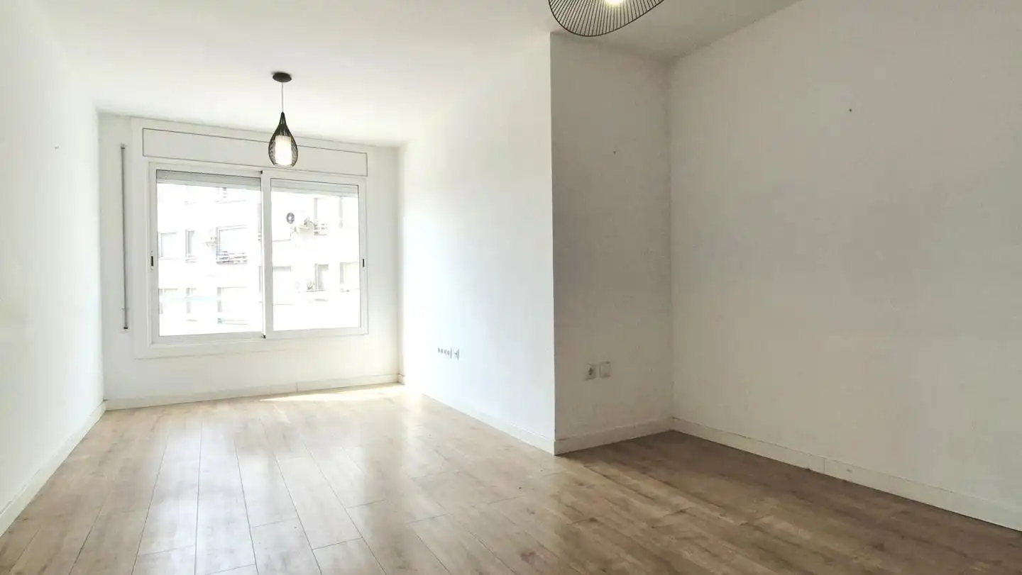 Sala de estar de Piso en venta en Terrassa con Parquet y Alarma