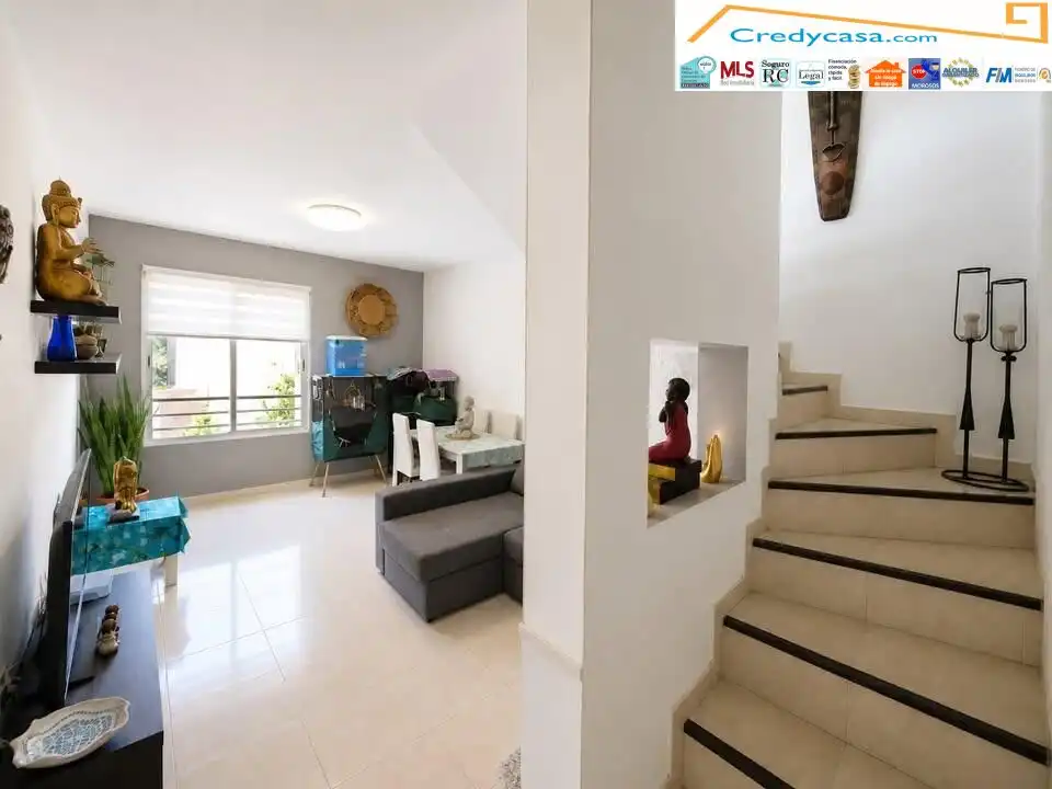 Terraced house with terrace for sale in Casco Urbano, imagen 8
