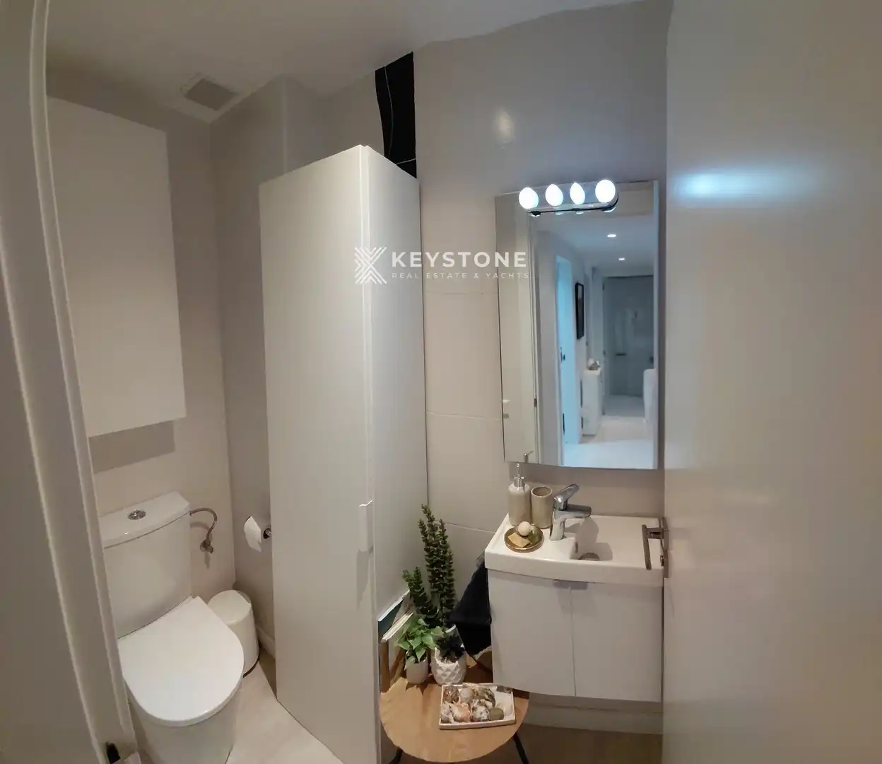 Bathroom of Flat for sale in Calvià  with Air Conditioner, Terrace and Swimming Pool