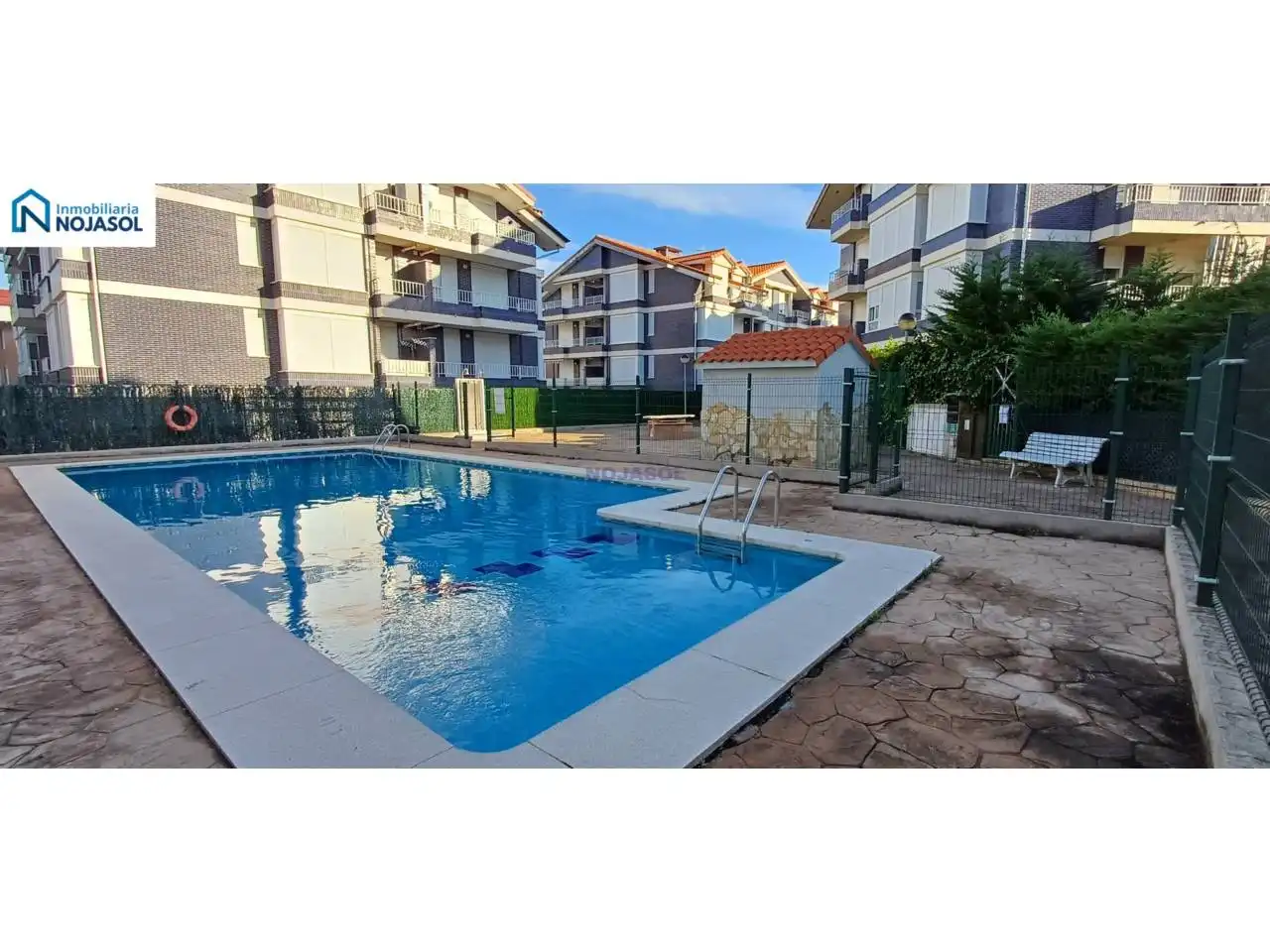 Piscina de Apartamento de alquiler en Noja con Calefacción, Jardín privado y Terraza
