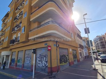 Local commercial à louer à Poble Nou - Montiboli