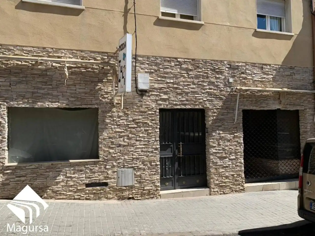 Gewerbefläche zum Verkauf in Calle Bernaldo de Quirós