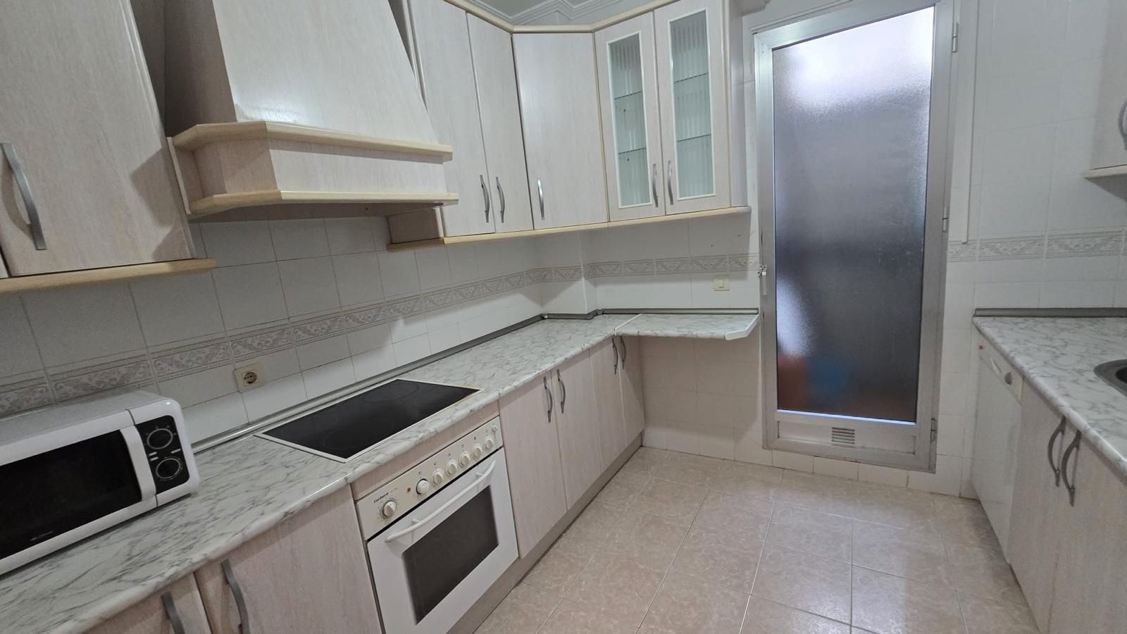Kitchen of Flat for sale in Casar de Cáceres  with Air Conditioner, Storage room and Furnished