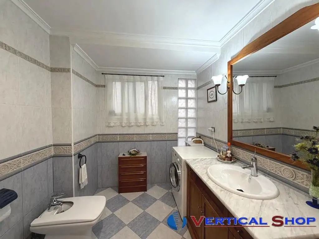 Baño de Casa o chalet en venta en Villena con Aire acondicionado, Calefacción y Terraza