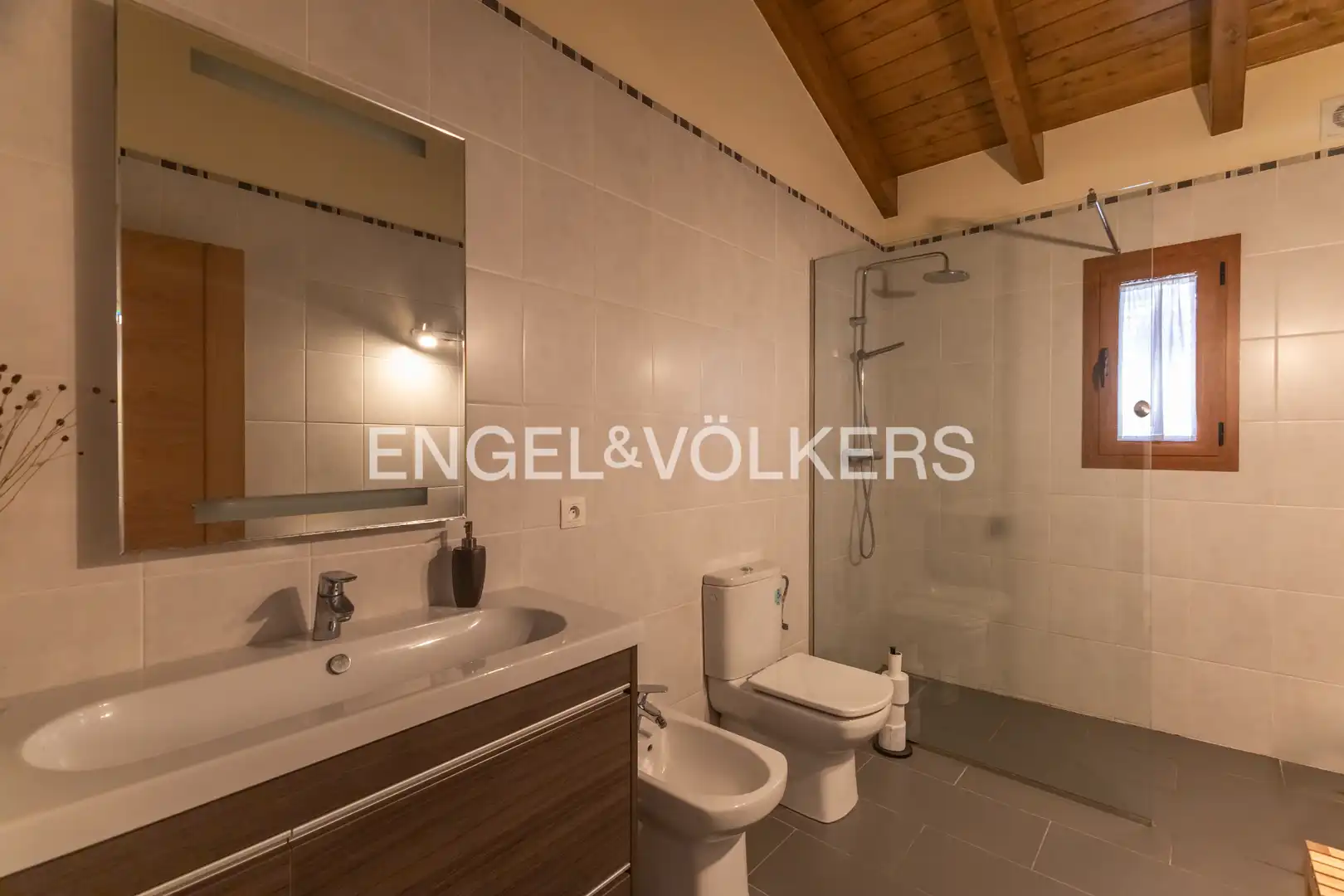 Baño de Casa o chalet en venta en Estavar con Calefacción, Jardín privado y Parquet