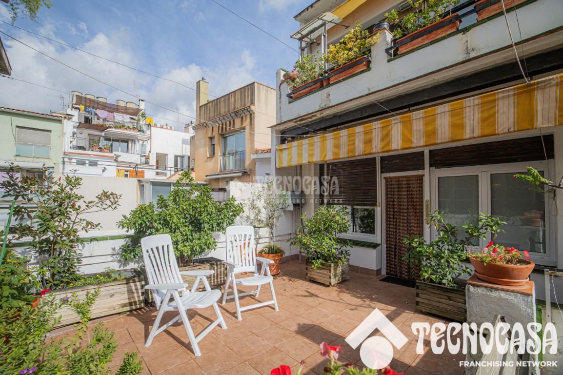 Terrassa de Casa adosada en venda en Mataró