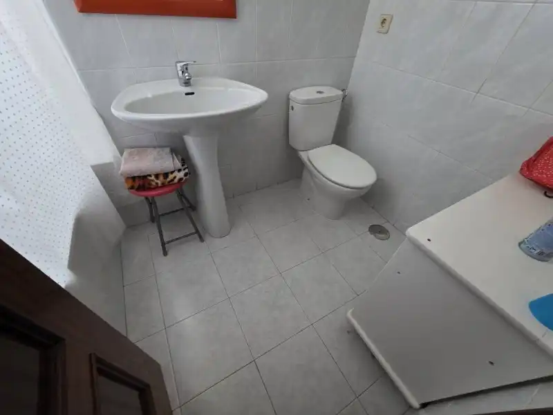 Bathroom of Flat for sale in Plasencia  with Private garden