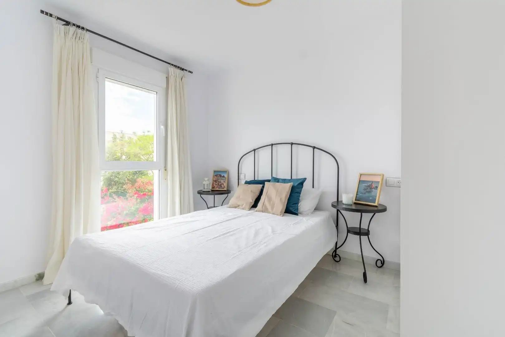 Habitación de Piso en venta en Almería con Aire acondicionado, Terraza y Balcón