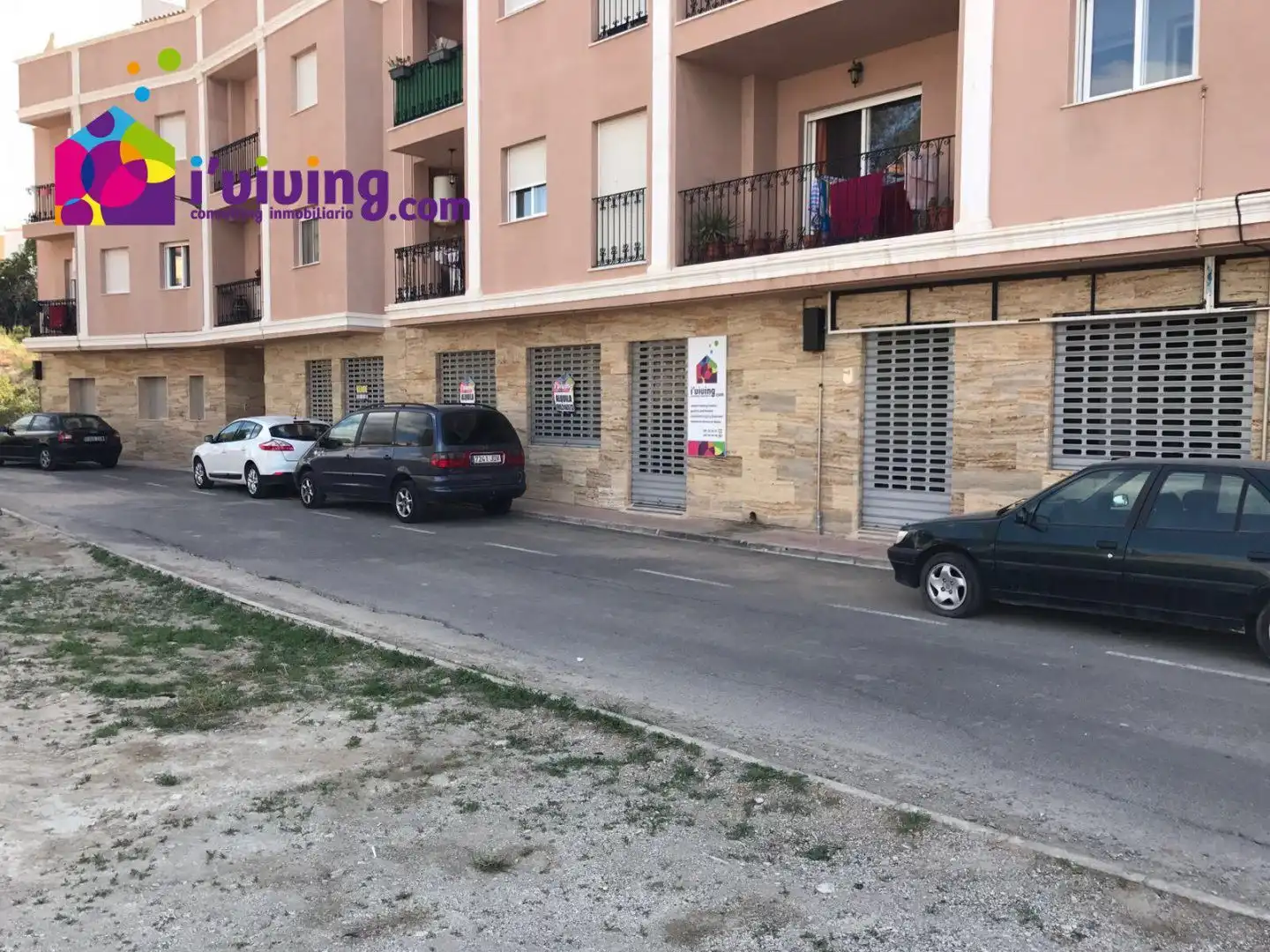 Business premises to rent in Albox