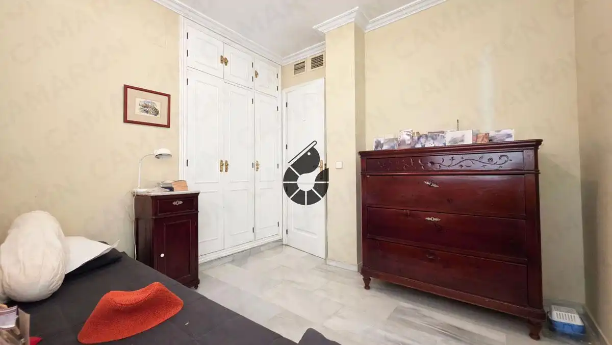 Habitación de Casa adosada en venta en Mairena del Aljarafe con Aire acondicionado, Jardín privado y Trastero