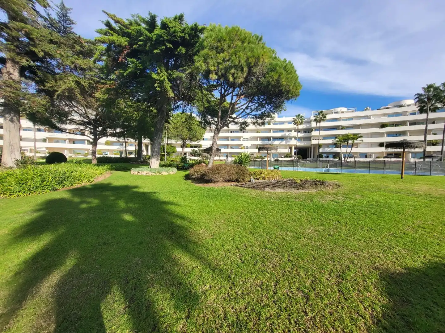 Apartamento con terraza en venta en Selwo, imagen 8