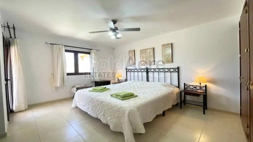 Bedroom of Houses for sale in La Oliva