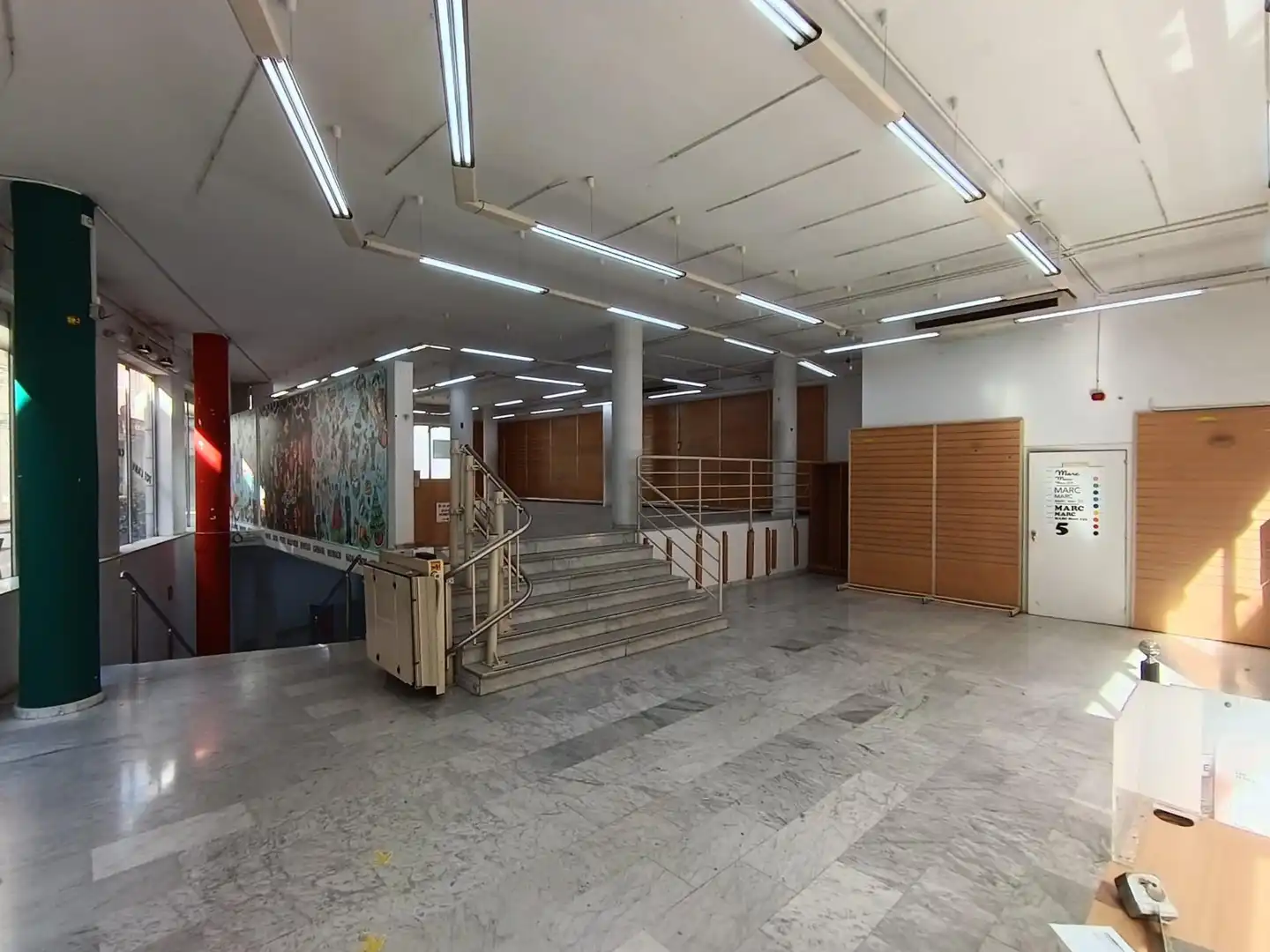 Local comercial de lloguer a Centre - Sant Oleguer, imagen 6