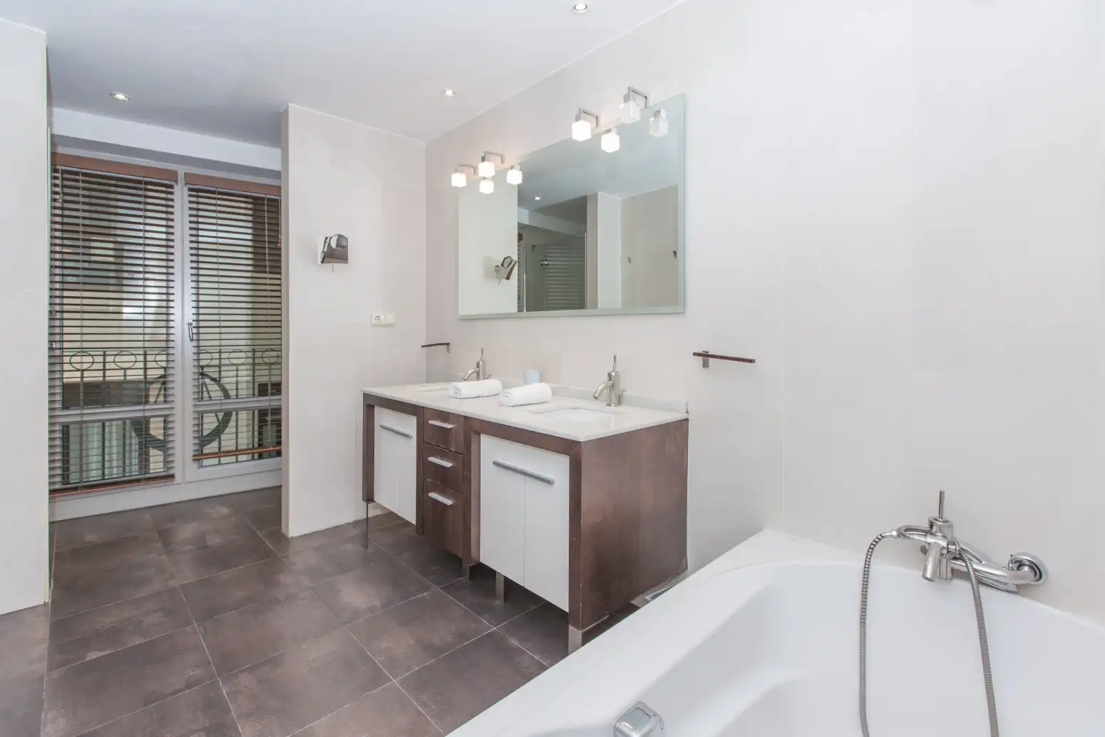 Appartamento con terrazza in affitto a Mari 14. Donostia-San Sebastián, imagen 8