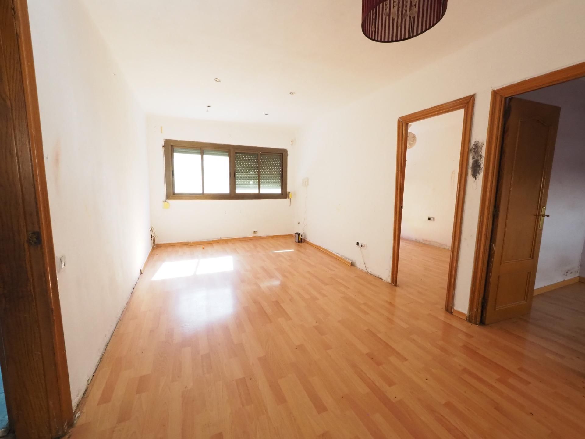 Sala d'estar de Pis en venda en Terrassa amb Parquet