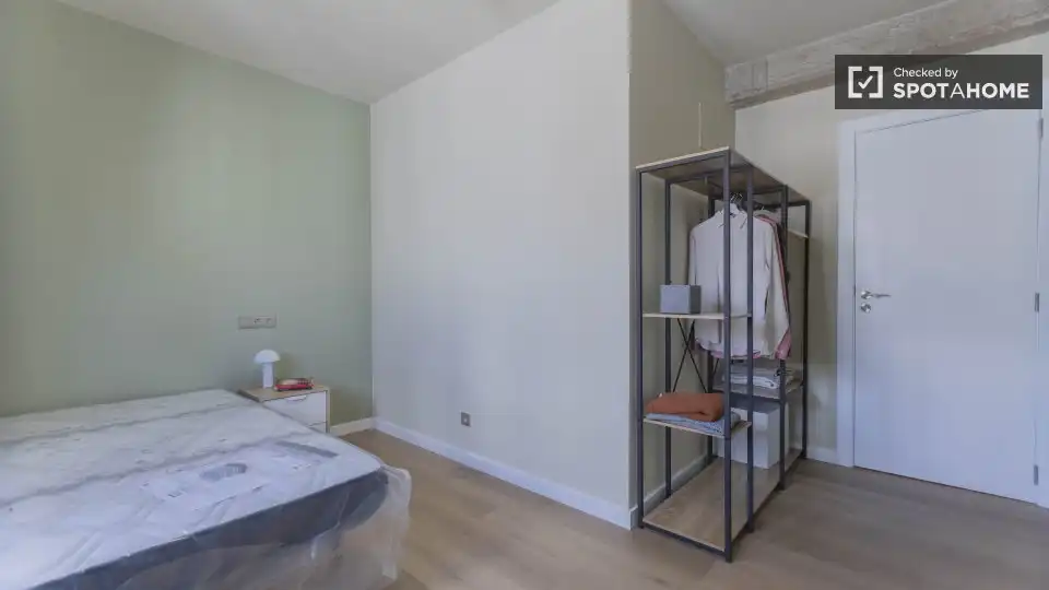 Bedroom of Flat for rent in Valencia  with Air Conditioner, Heating and Furnished