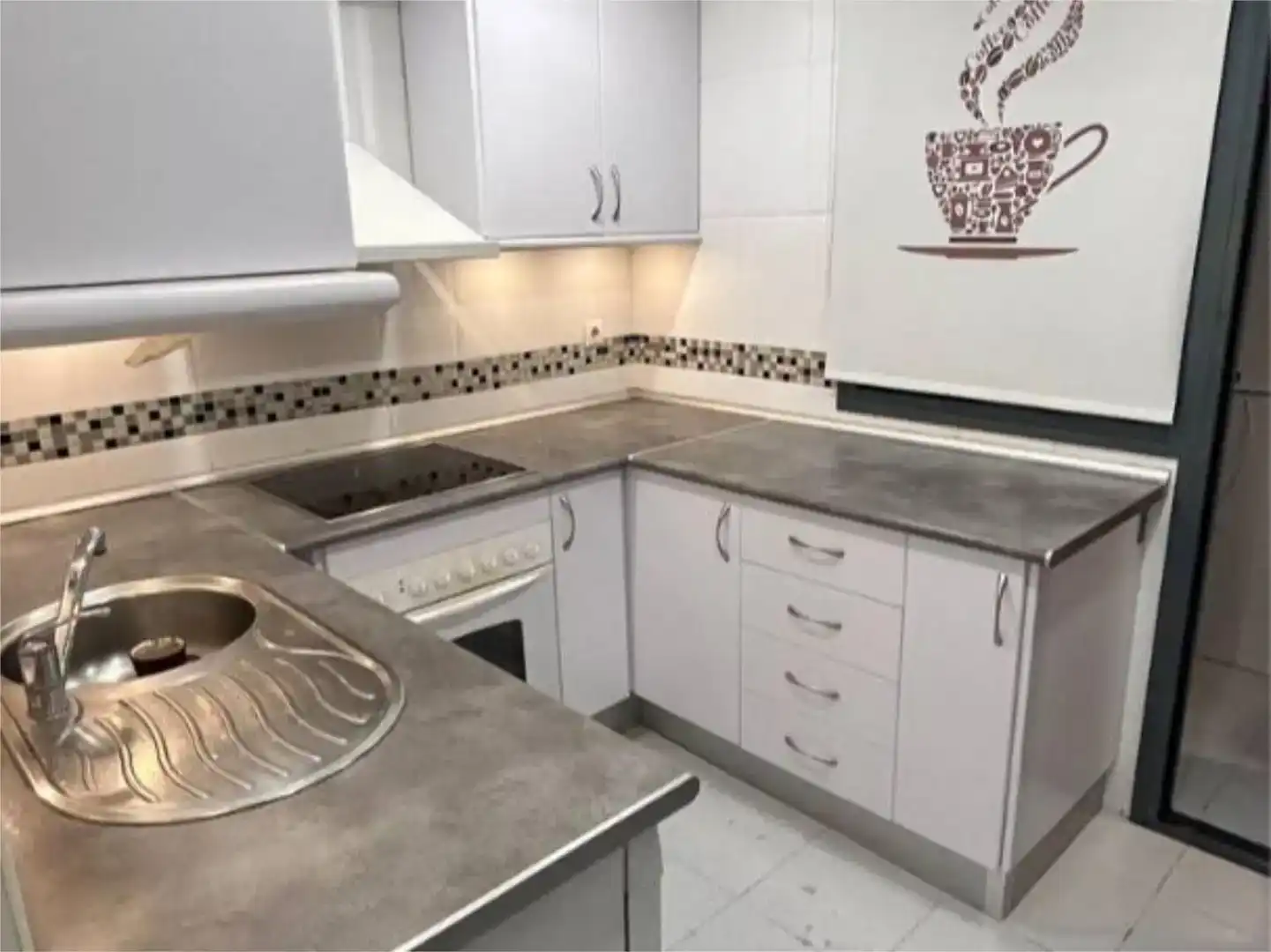 Cuina de Pis per a compartir en Jaén amb Aire condicionat, Jardí privat i Parquet