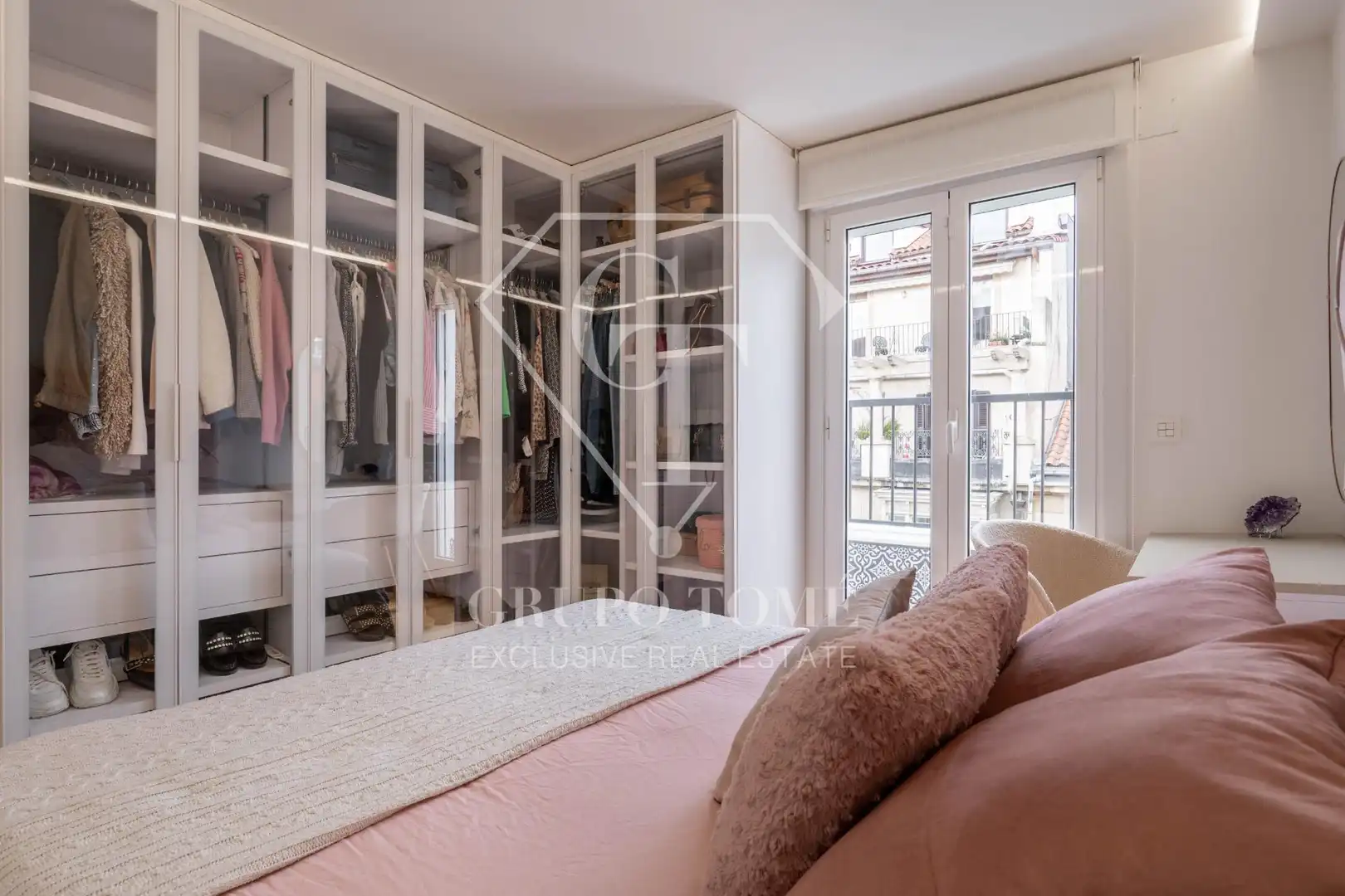Habitación de Piso en venta en Donostia - San Sebastián  con Calefacción y Balcón