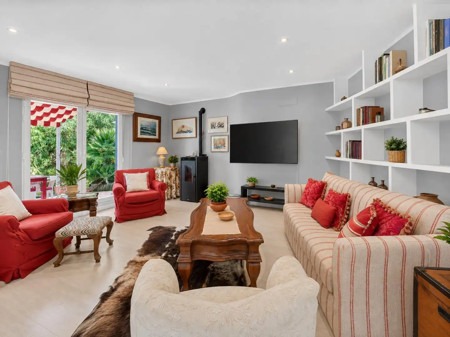 Sala de estar de Casa o chalet en venta en Dénia con Jardín privado, Terraza y Jacuzzi