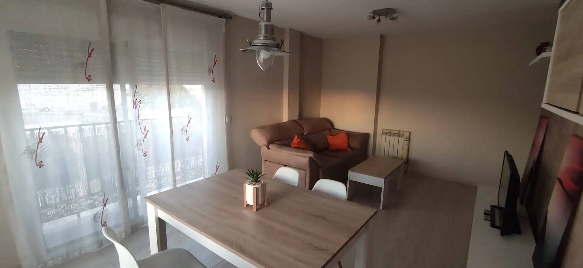 Flat for rent in Calle Hermanos Machado, El Parador de las Hortichuelas