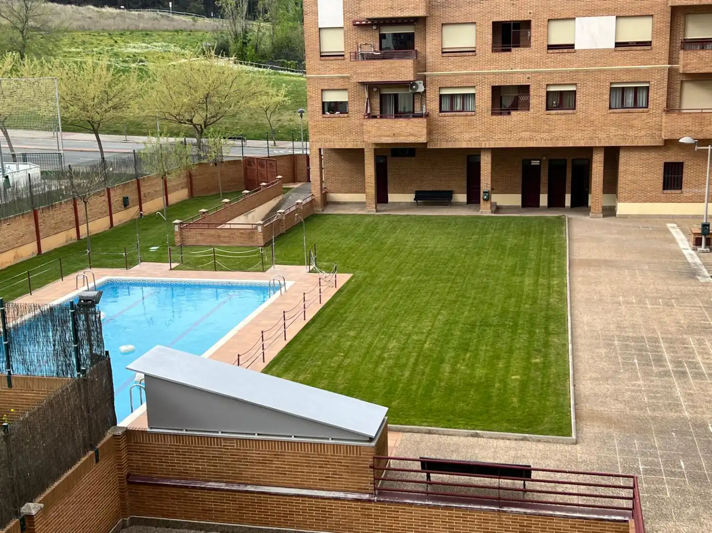 Swimming pool of Flat for sale in  Logroño  with Air Conditioner, Heating and Terrace