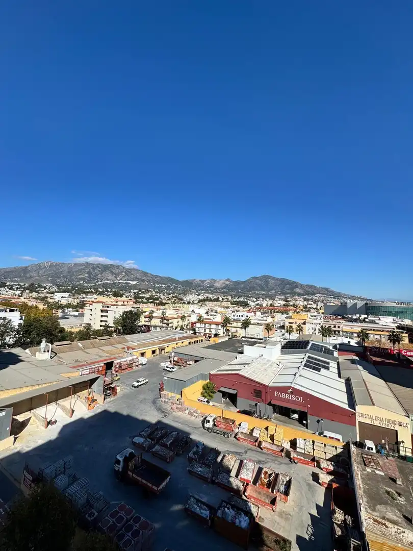 Vista exterior de Pis en venda en Mijas amb Aire condicionat, Terrassa i Traster