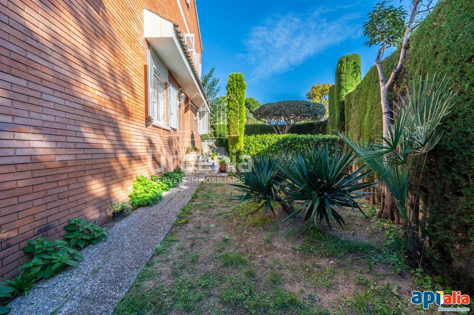 Jardí de Casa o xalet en venda en El Masnou amb Calefacció i Traster