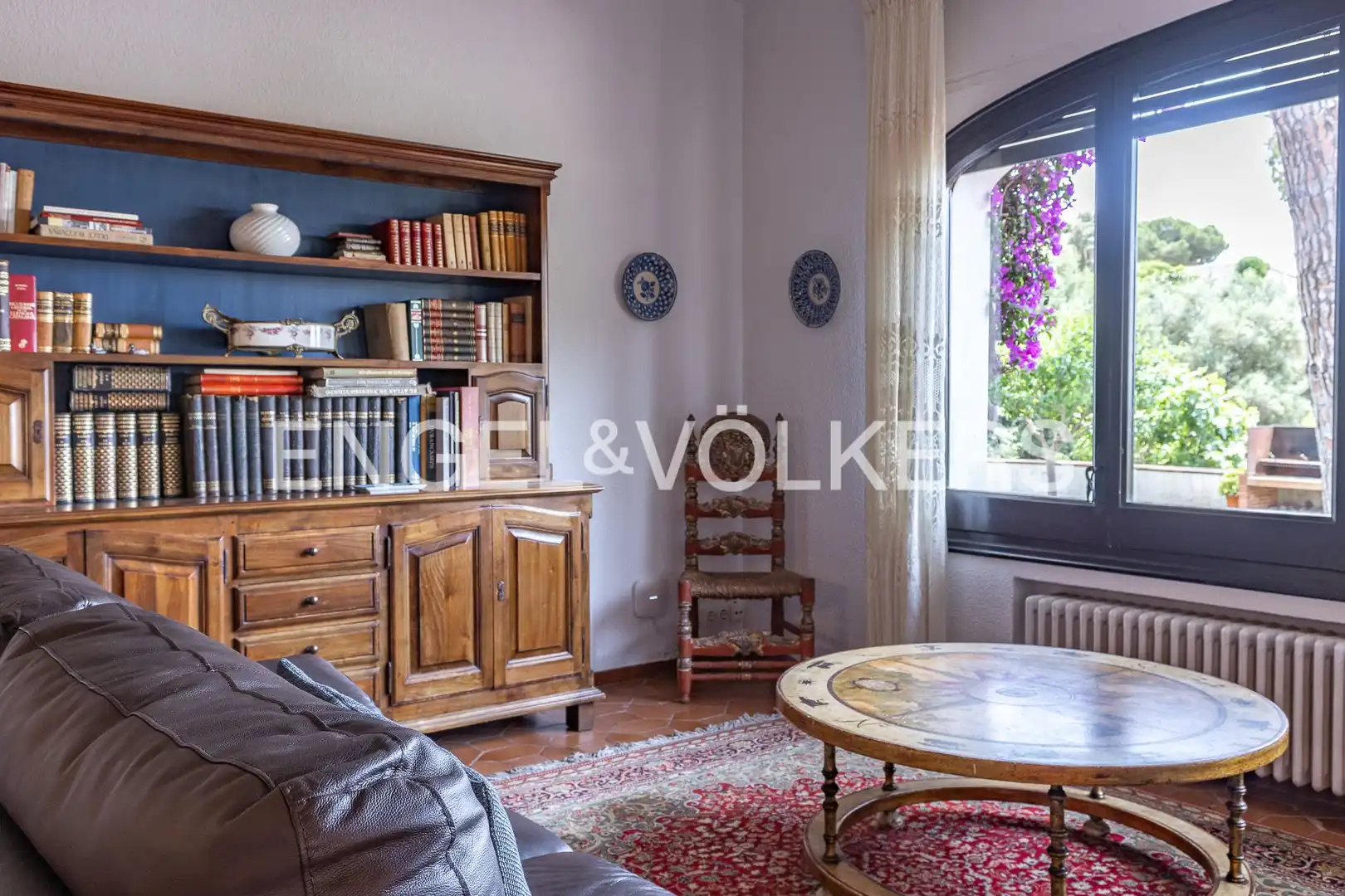 Sala d'estar de Casa o xalet en venda en Premià de Dalt amb Calefacció, Jardí privat i Terrassa