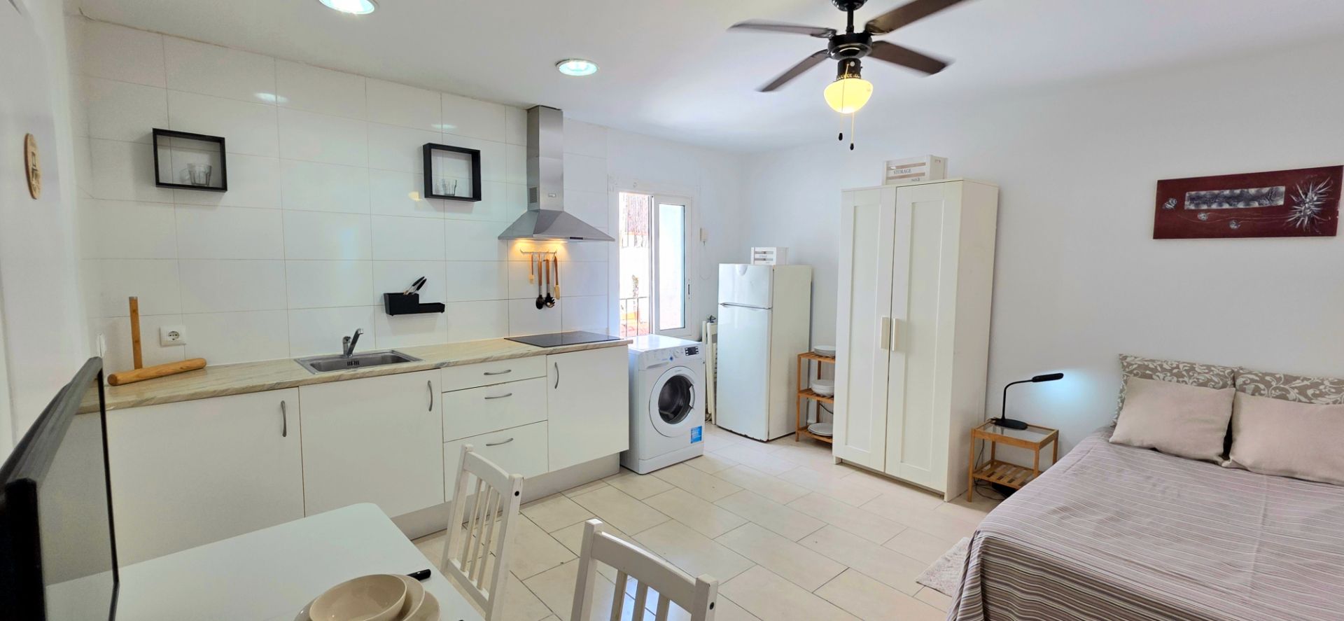 Kitchen of Study to rent in  Barcelona Capital  with Heating, Furnished and Oven