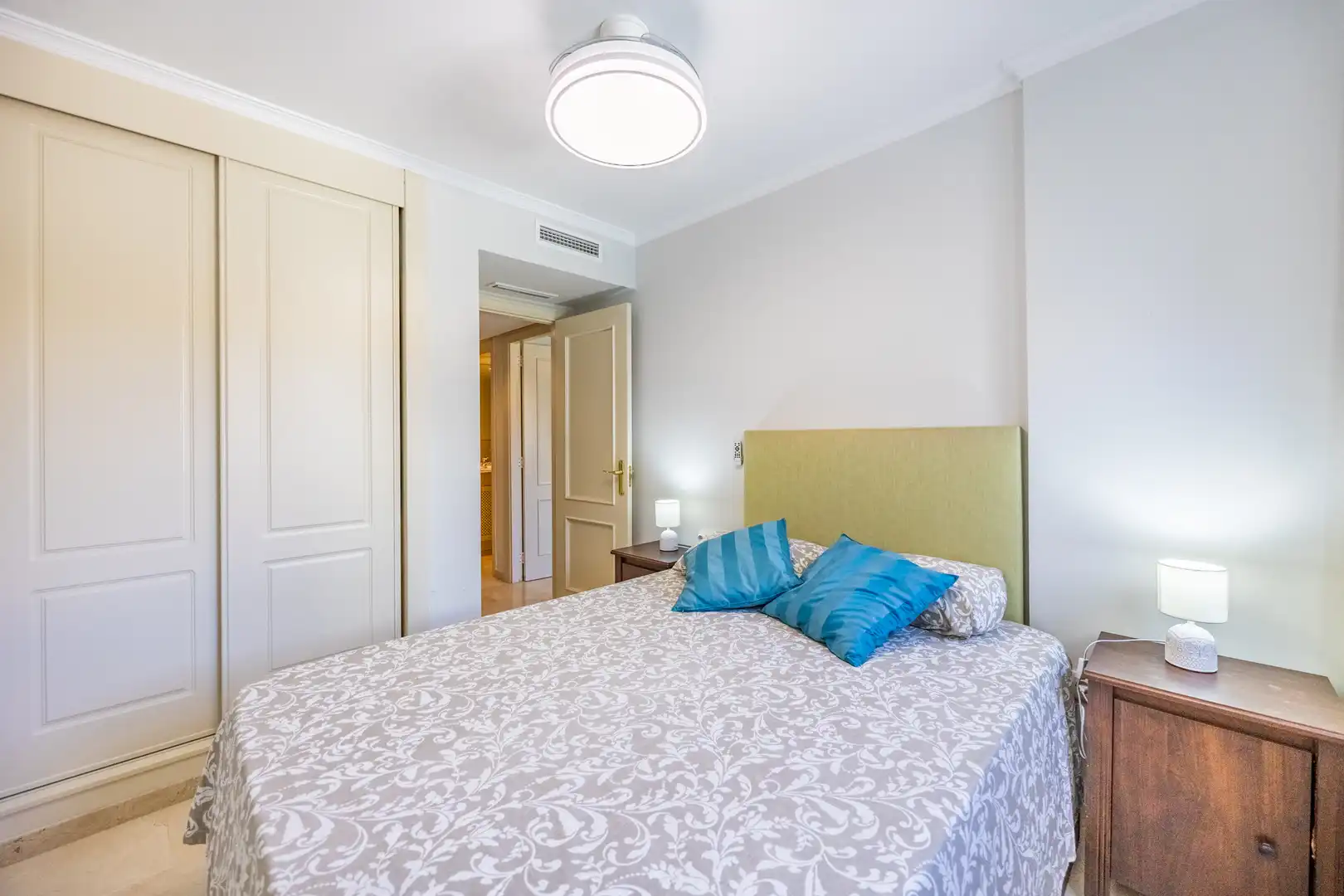 Apartment with pool for sale in Puerto de Sotogrande - La Marina, imagen 26