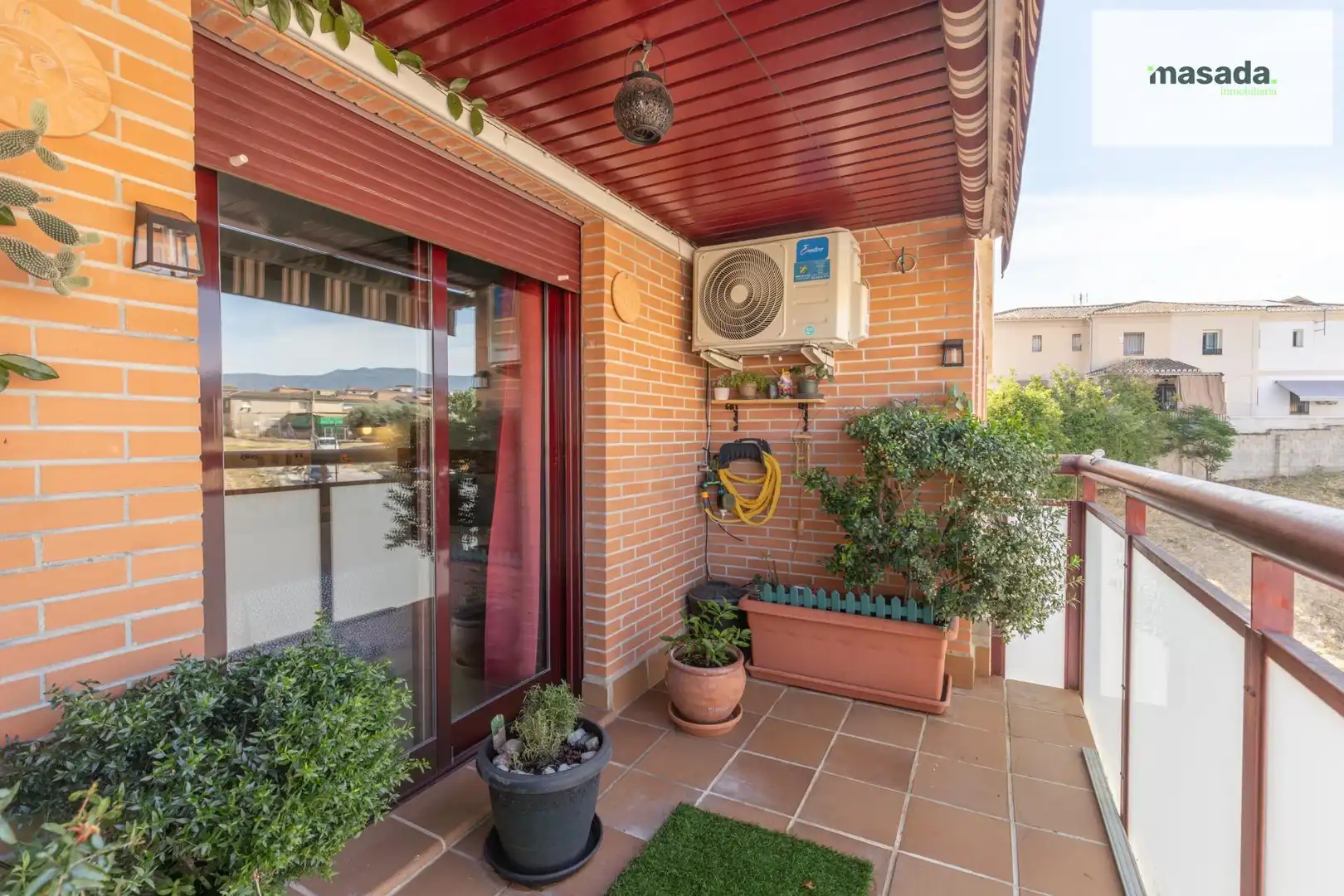 Terrasse von Wohnung zum Verkauf in Gójar mit Klimaanlage, Heizung und Terrasse