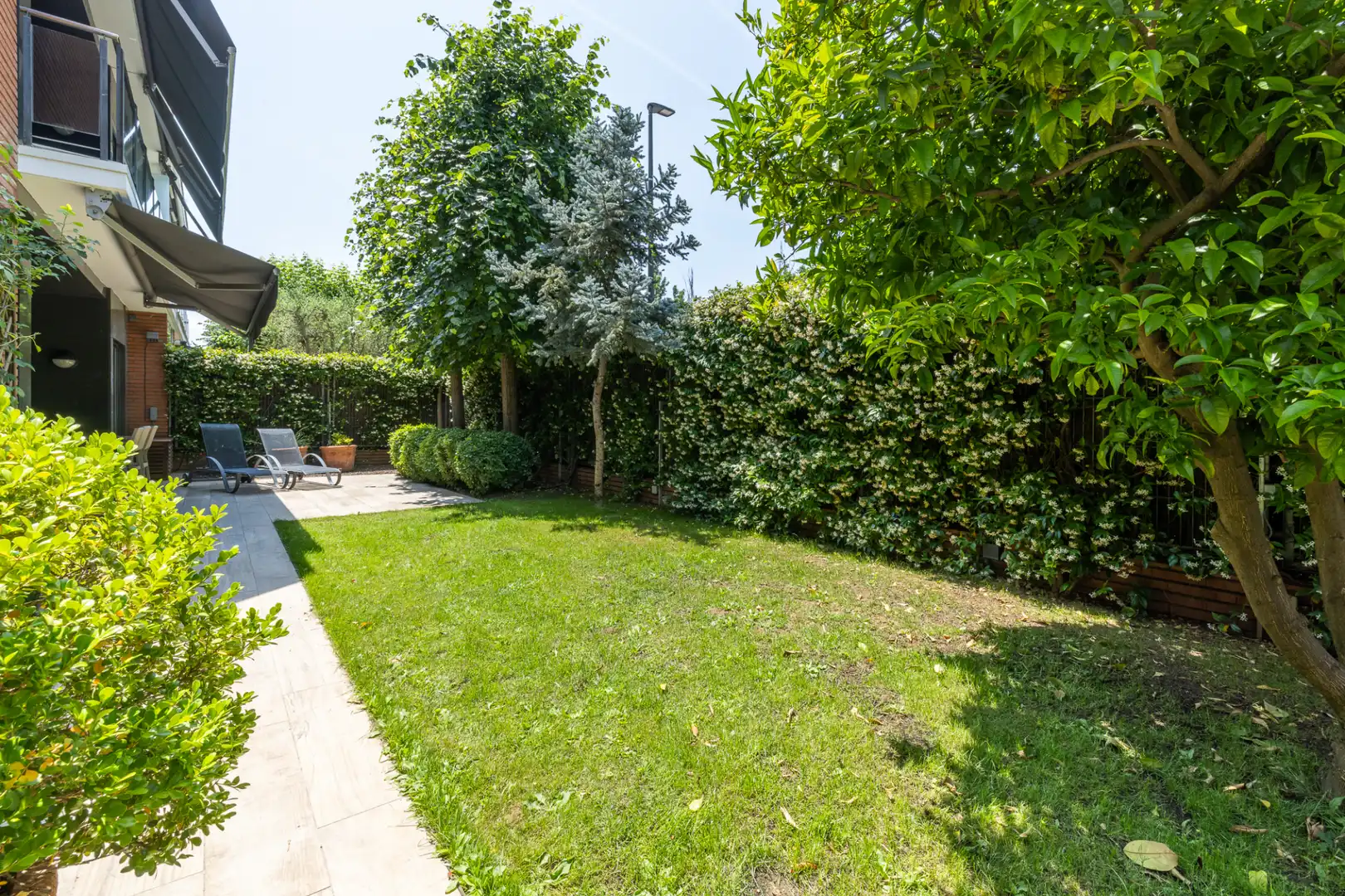 Garten von Erdgeschoss zum Verkauf in Sant Cugat del Vallès mit Klimaanlage, Heizung und Privatgarten