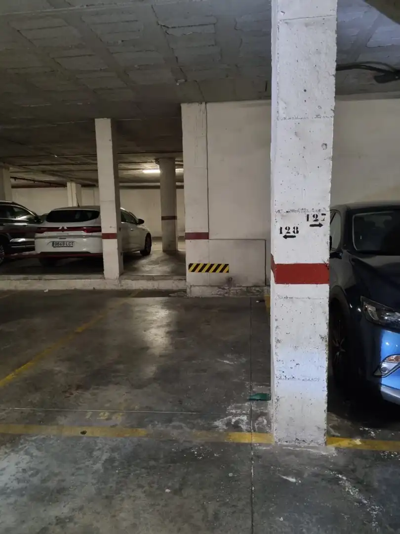 Aparcament de Garatge en venda en Dos Hermanas
